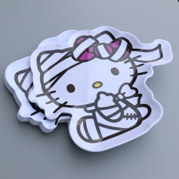 Hello Kitty Plastic Party Plates 4 Piece Halloween Mummy - Picture 1 of 5